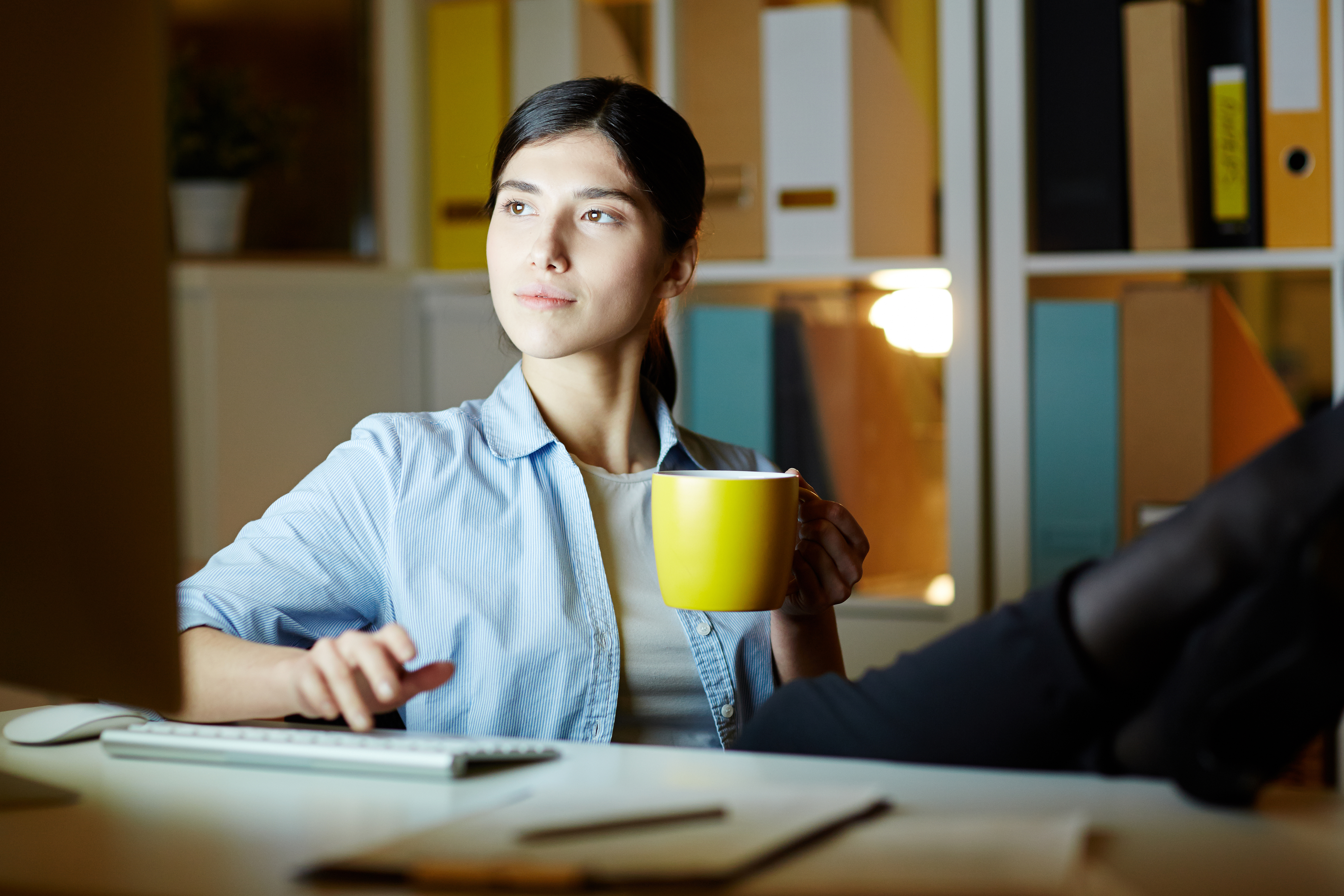 Woman watching Luna Innovations webinar